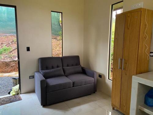 Casita El Perezoso – khách sạn tại Desamparados