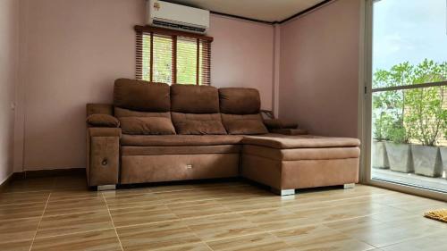 BaanMalee Homestay in Chamni