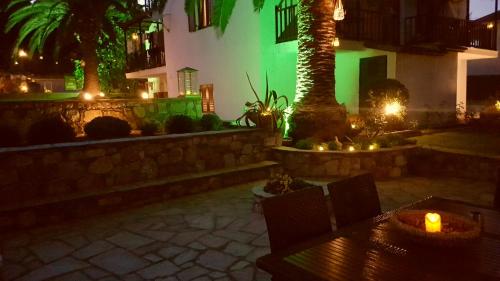 Jardín, Melrose in Skopelos