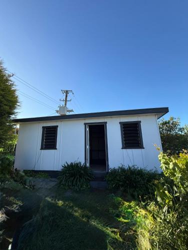 Le Soleil storage garage in Beauty Point / Beaconsfield