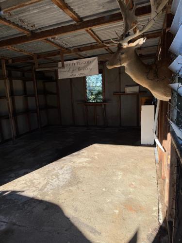 Le Soleil storage garage in Beauty Point / Beaconsfield