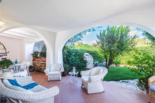 Number One With Shared Pool - Happy Rentals