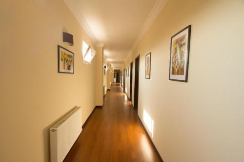 Alaprajzok, Hotel Lux in Dighomi