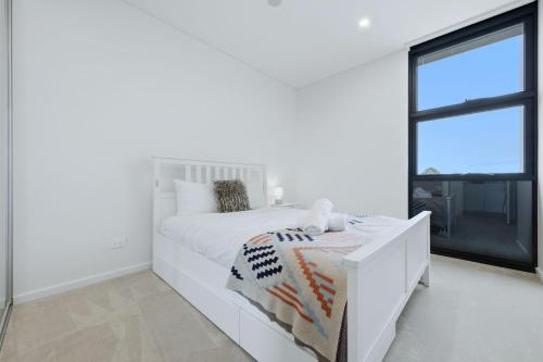 Modern Urban Home in Melrose Park Eat-Sleep-Roam - image 12