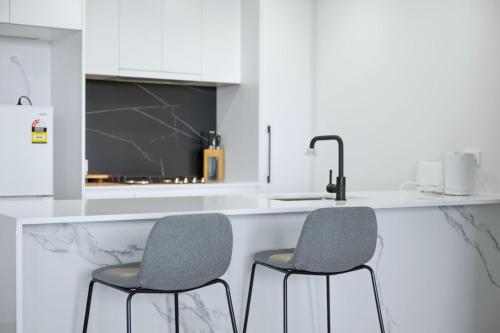 Modern Urban Home in Melrose Park Eat-Sleep-Roam - image 13