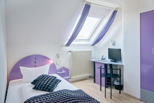 1 twin bed