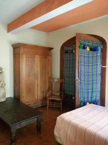 Standard Triple Room image 6