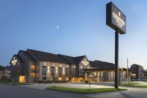 Country Inn & Suites by Radisson, St. Cloud West, MN