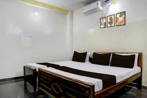 Hotel O by OYO YOGESHWAR GUEST HOUSE