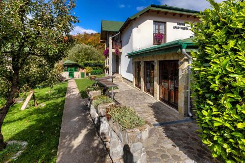 Rooms and apartmants Mirovic in Kolasin