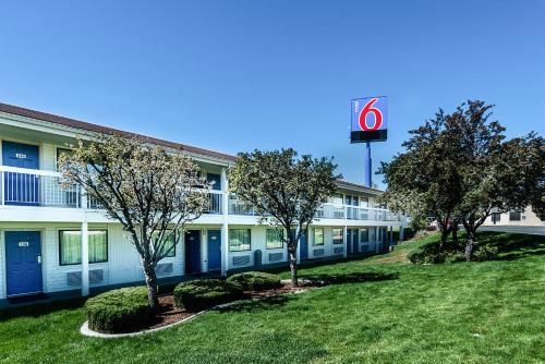 Exterior view, Motel 6 Sparks, NV - Airport - Sparks in Sparks (NV)