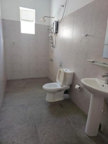 Turtle Beach Apartment - image 3