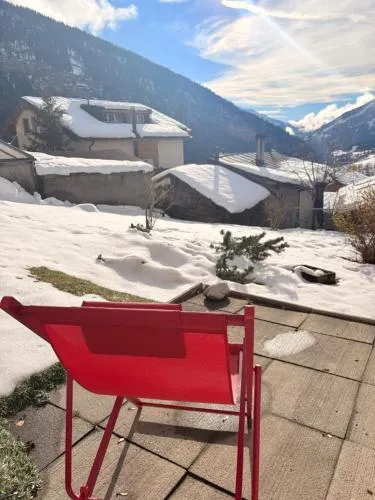 Ambiente Appartement C2 - moderne Ferienwohnung mit Terrasse in Leukerbad in Leukerbad, Schweiz