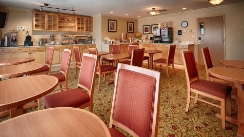 Best Western PLUS Langley Inn