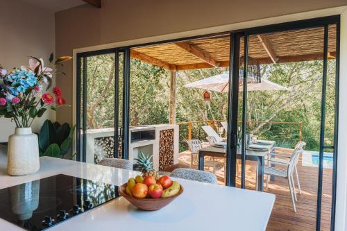 The Dome, Private Pool, Hot tub, Free Standing Bath, Private Game Reserve, Stargazing, Giraffe Tower in Hluhluwe