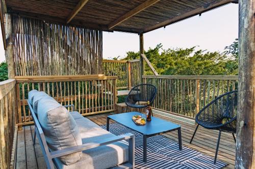 The Dome, Private Pool, Hot tub, Free Standing Bath, Private Game Reserve, Stargazing, Giraffe Tower in Hluhluwe