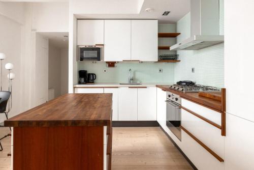 2ndhomes Loft Apartment with Spa & Balcony by the White Church, Helsinky (fotografie 3)