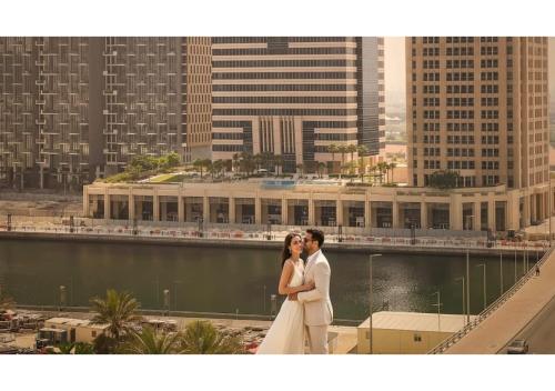 Keyrock - Zada Tower, Business Bay Lake-View Apartment, Dubai