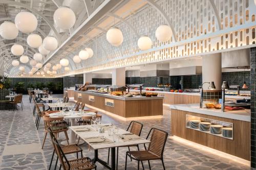 Restaurant, Bahia Principe Tenerife (Sunlight Bahia Principe Tenerife Complex) in Teneriffa