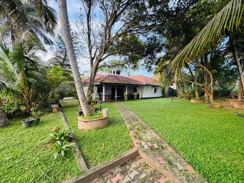 Browns Hill Matara – khách sạn tại Fort