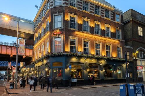 The Wellington Hotel Hotel de charme IMAX Cinema