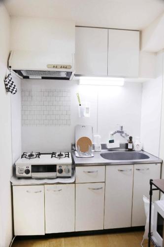 501Room,Elevator to the 5th Floor Two Bedroom Apartment Near Tokyo Tower with Direct Train Access to Haneda Narita Airports and Asakusa