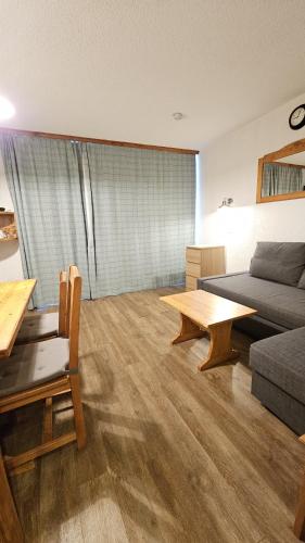 Val Thorens - Ski InOut - 4 Beds Flat C-E19 in Les Varcins