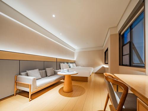 JI Hotel Chengdu East Railway Station Greenland 468 – Chengdu, IL