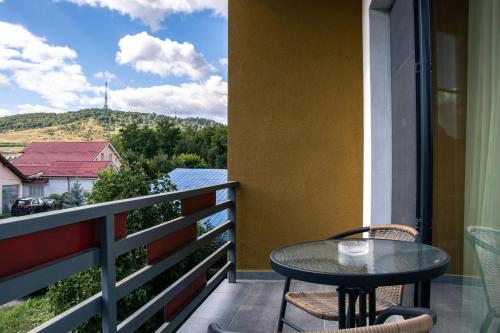 Навколишнє середовище, Clement Apartments in Пятра Нямц