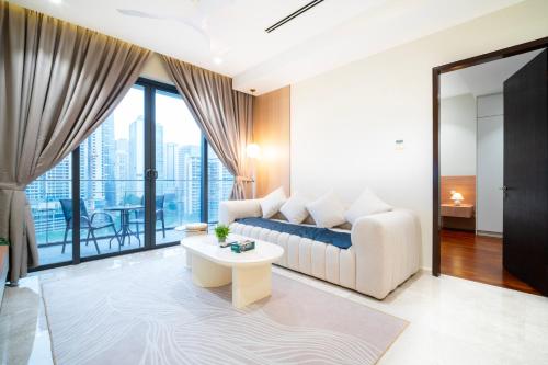 KLCC View Suites with balcony at The Manor Residence - image 3