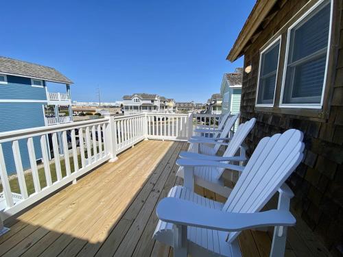 1min to Beach! Heated Pool Included! Ocean ViewsGolf CartElevatorHot Tub - image 4