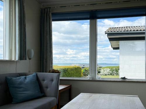 Pohled zvenku, 70S Holiday Home With Views Over The Sea in Vedelshave