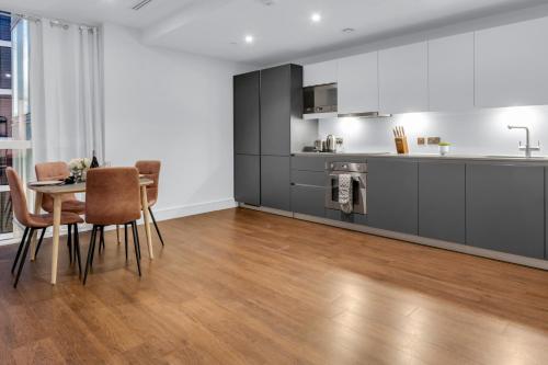 Modern 01 & 02 Bed Apartment In Canary Wharf - Greenwich