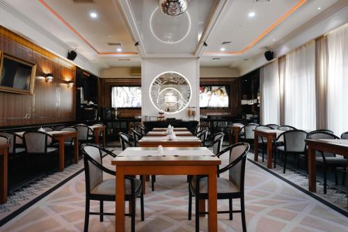 Restoran, Hotel Falko in Rumia