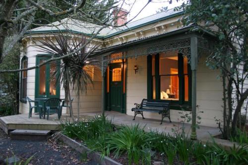 Deluxe Villa - Circa 1860s Homestead in Lancefield