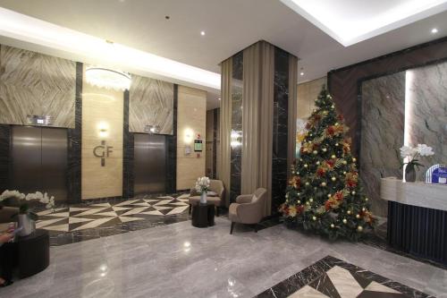 E&E Studio KingBed Cubao AranetaCity Pool Parking in Santolan