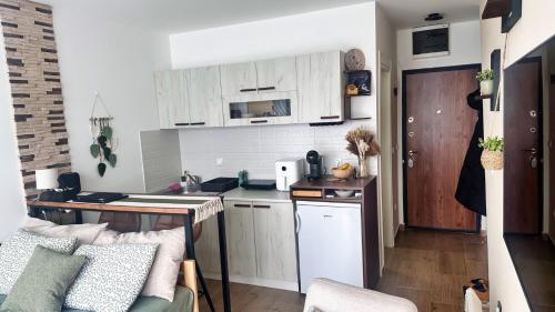 Cozinha, Studio Nordik in Divcibare