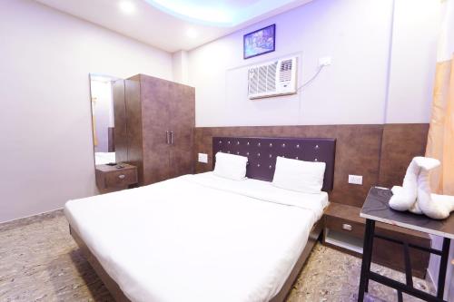 Sharsh Banquet and Hotel - image 2