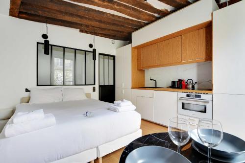 Chic studio A C - 2P - Le Marais - image 9