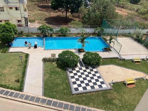 Chic comfort meets city vibes - Home awaits in serenity in Chandapura