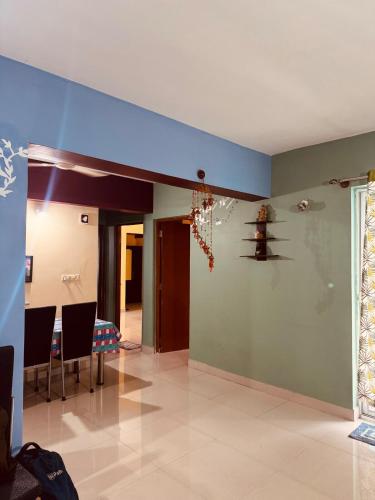 Chic comfort meets city vibes - Home awaits in serenity in Chandapura