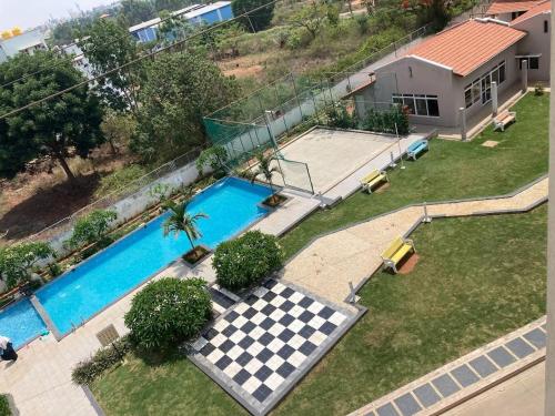 Chic comfort meets city vibes - Home awaits in serenity in Chandapura