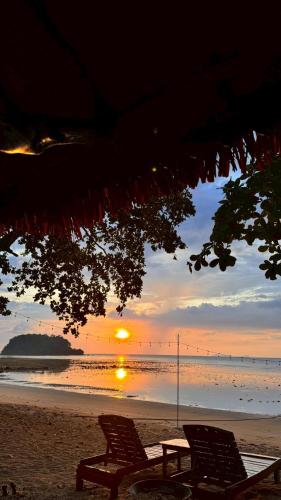 เลอ ดูกอง ลิบง รีสอร์ท (Le Dugong Libong Resort) in เกาะ ลิบง