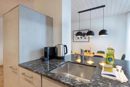 設施, Modern Alpine Stay with free parking in 隆格恩