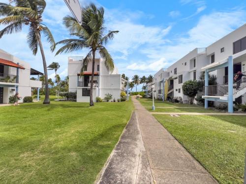 Playas Del Yunque Beach Apt With Pool In Río Grande (Playas Del Yunque Beach Apt With Pool In Rio Grande) in ريو جراندي
