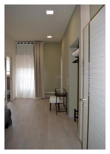 3 twin beds