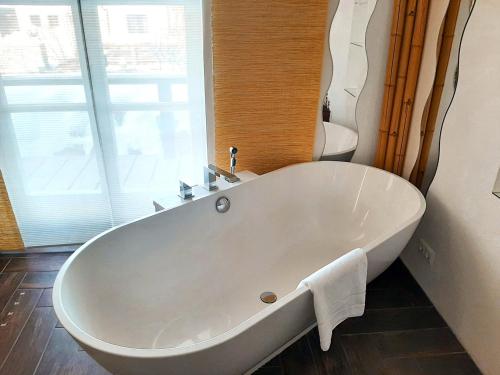 Ferienwohnung "Königssuite" - Mit Hotelfrühstück, Sauna, fast direkt am See 3