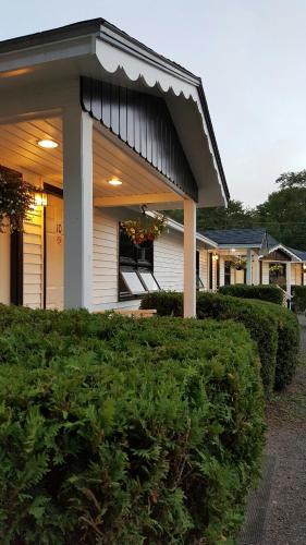 Starlight Lodge at Rockport Harbor photo