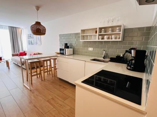 Luxury Penthouse With Jacuzzi La Strada 2