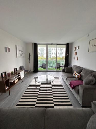 #310 Sunny Isles Ocean Reserve with FREE Parking include – khách sạn tại Golden Beach